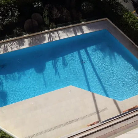 Climatise Avec Vue Et Terrasse A شقة *