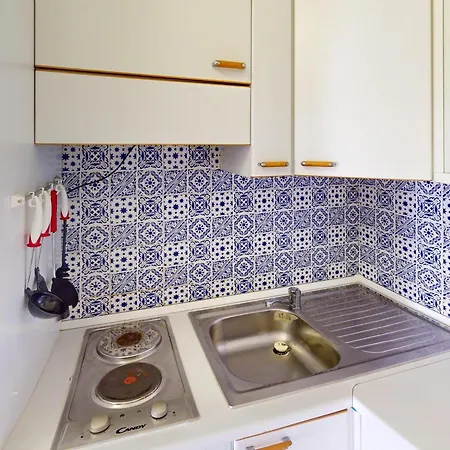 Climatise Avec Vue Et Terrasse A - Fr-1-196-376 Menton