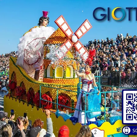 Apartment Climatise Avec Vue Et Terrasse A - Fr-1-196-376 *